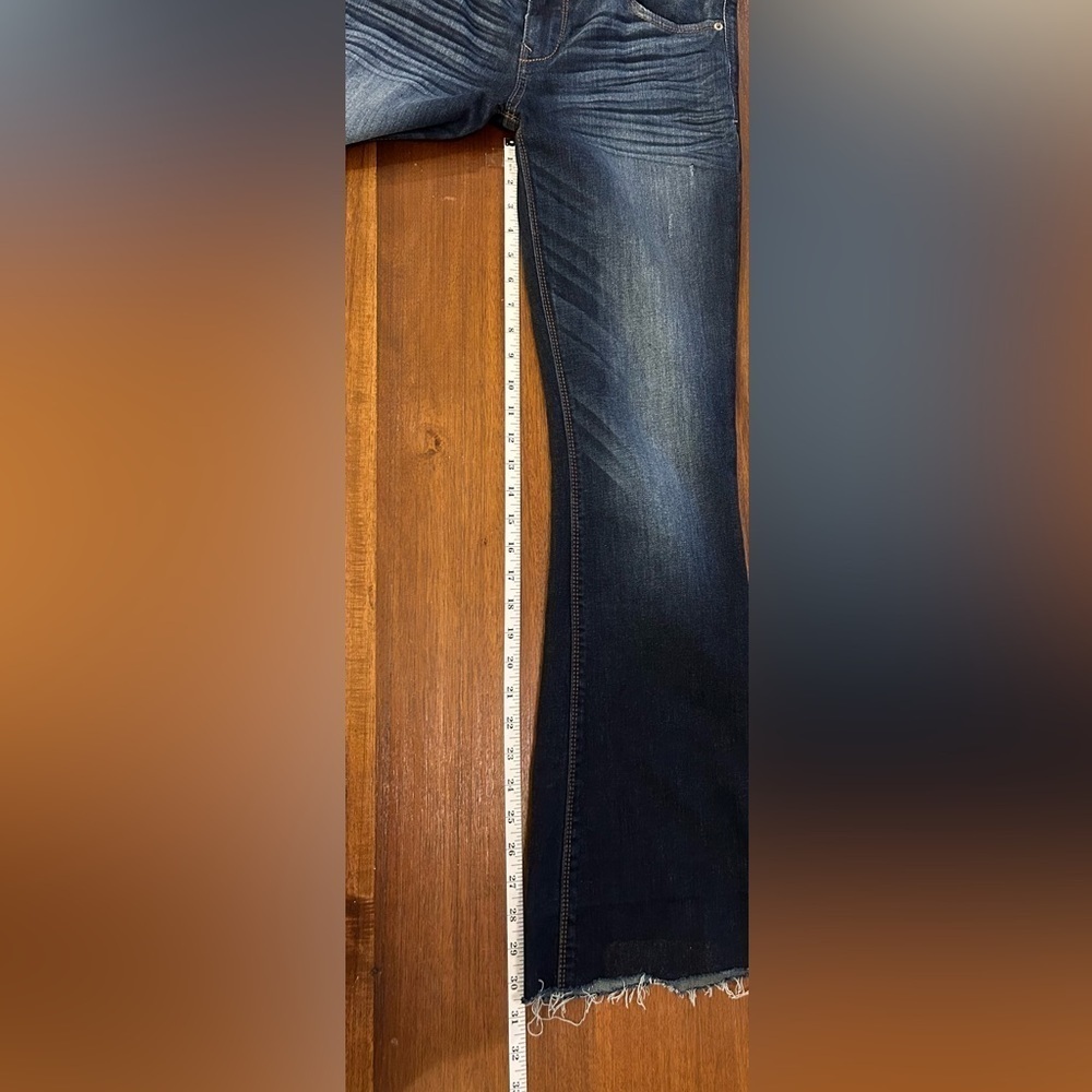 Express Mia Mid-Rise Boot Cut Jeans with frayed hem. Size 6R‎ - Picture 11 of 11